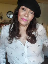 Good Afternoon..Happy Monday...It's going to warm up this week.. Hat Lovers  Hope everyone had a great relaxing weekend.. Cut the hair alittle..hope you  like it. Bless Day ❤️o