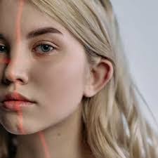 Joanna Hendricks's Instagram, Twitter & Facebook