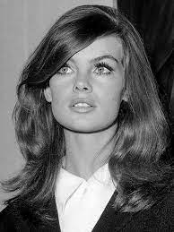 The Most Beautiful Faces Of The 60s Top 5 Of The Most Popular Fashion Models Of The Decade Most Beautiful Faces Beautiful Face Jean Shrimpton