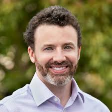 Derek Warnick's Instagram, Twitter & Facebook