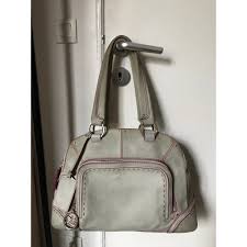 Portefeuille lancel le mystérieux collection adjani cuir marron imprimé croco. Sac A Main En Cuir Lancel Adjani Gris 7368752