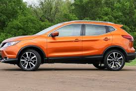 The intriguing new 2017 nissan rogue sport is priced like a subcompact suv but has the space, flexibility and comfort of a larger model. 2017 Nissan Rogue Sport First Drive Review Can It Dominate The Subcompact Suv Market Extremetech