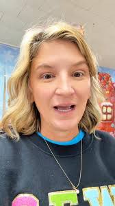 Marcy Dalton I'm your favorite sewing teacher #sewing #tamijones  #beginnersewing #diy #crafty  https://hometownquiltcompany.com/my-favorite-things  https://walmrt.us/3A8Dkca https://urlgeni.us/amazon/V2FXZj