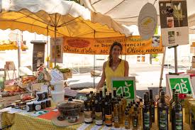 L Olive Noire De Nyons Decouverte Et Recettes Savoureuses Itinera Magica Com