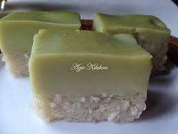 Azie Kitchen Kuih Seri Muka Istimewa Azie Kitchen Food Malay Food Recipes