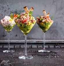 Krabbencocktail Mit Avocado Im Glas Foodboom Rezept Krabbencocktail Krabbencocktail Rezept Raffinierte Vorspeisen