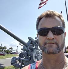 Hawk Tuah' Girl Hailey Welch received an apology from met fans after  finding out she was there for a veterans dog charity who she had given a  donation of $50k too.