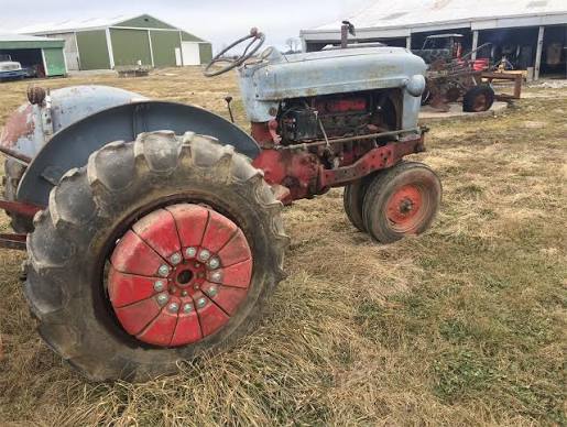 Ford 960 Tractor