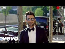 Maroon 5 Crashed A Bunch Of Weddings To Perform Sugar And The Reactions Are Priceless Music Videos Vevo Maroon 5 Lyrics Good Music