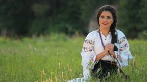 Era plina uliscioara de copii din rebrisoara in. Cristian Pomohaci De La RebriÈ™oara In Jos Full Hd Youtube