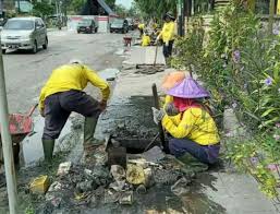 Sementara itu kadis ppa ntt, erni usboko menjelaskan puspa sangat berperan mengurangi kekerasan terhadap perempuan dan anak, human trafficking dan kesenjangan ekonomi. Pasukan Kuning Pupr Bersihkan Drainase Jalan Ahmad Yani Dan Jalan Lokomotif Pekanbaru Go Id