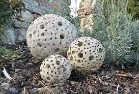 Deko Objekte 3er Set Tonkugeln In Verschiedenen Grossen Ein Designerstuck Von Ivonnes Atelier Bei Dawanda Kugel Deko Sets