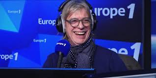 This hasn't stopped him having. Jean Louis Aubert Je Ne Ressasse Pas Le Passe Ca Allege Drolement