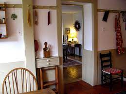 shaker peg rail dado boards built ins colonial decor shaker style interior