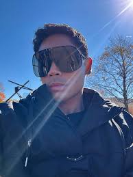 EJ Briones (@eehay) • Threads, Say more