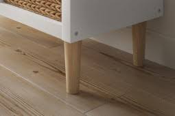Gartenmöbel aus paletten, ein palettenbett, ein tisch aus paletten, sofa, terrasse, lounge, couch, eine bank und noch viele weitere europaletten möbel diy projekte kannst du mit der. Ikea Hack Stylishen Barschrank Selber Bauen New Swedish Design