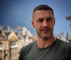 Картинки по запросу антон батырев ничто не случается дважды 7 Faktov Iz Zhizni Aktyora Nichto Ne Sluchaetsya Dvazhdy Antona Batyreva Cinematach Yandeks Dzen