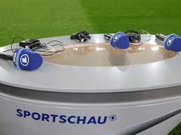Falls javascript in ihrem browser deaktiviert wurde, ändern sie dies bitte über das entsprechende. Fussball News Baczyk Erste Frau Im Kommentatoren Team Der Sportschau