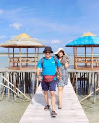 40 gambar iam dadang terbaik pria latihan dan pose di pantai kaesang pangarep diperingatkan netizen travel. 10 Inspirasi Couple Style Ala Arief Tipang Kompak Dan Asik Idn Times Jabar
