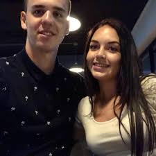 Another member of the Astel band and is ready to rock today. It comes in  the Astel Red Gowoon Drua Box and Astel Blue Gowoon Dura Box. Redeem the  permanent characters in