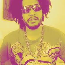 Compondo novo trabalho que já era antigo Lapidando 🎼🎶🎵🚀🌹