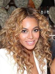 42 Hairstyles That Really Show Off Your Curls Hair Styles Curly Hair Styles Beyonce Hair