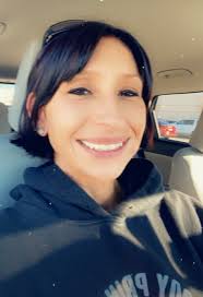 Hey I wanted to introduce myself. My name is Carey. I'm a mom, business  owner and personal trainer. I live locally and I specialize in helping moms  lose weight. Right now I'm