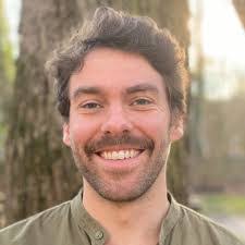 Thomas Schranz's Instagram, Twitter & Facebook