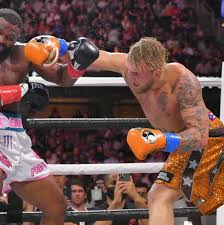 Tyron woodley (debut), 8 rounds cruiserweights; Oq1obikg0pgmfm