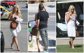 Για την ελένη μενεγάκη και τον μάκη παντζόπουλο όλα ξεκίνησαν το καλοκαίρι του 2010, όταν οι καλοί της φίλοι και κουμπάροι τζένη μπαλατσινού και πέτρος κωστόπουλος (ήταν ακόμα παντρεμένοι) της πρότειναν να γνωρίσει έναν επίγειο παράδεισο και εκείνη τούς ακολούθησε. Elenh Menegakh Makhs Pantzopoylos H Koinh Emfanish Kai Oi Skepseis Gia Th Nea Toys Agora Fthis Gr