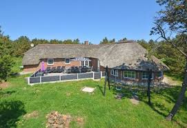 Ferienhaus In Klegod Mit Swimmingpool Und Geschlossener Terrasse Das Haus Ist Fur 12 Personen Und Bietet Whirlpool Saun Ferienhaus Ferien Ferienhaus Danemark