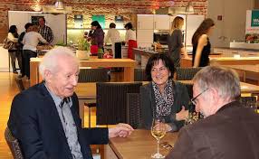 Bahlingen Regiotrends Partner Zeigen Sich 50 Jahre Maier Kuchen In Bahlingen Tag Der Offenen Tur Mit Besuchern Aus Der Gesamten Regio Regiotrends