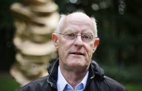 Verhandlung: Springmann-Prozess: Gericht will mögliche Ex-Geliebte per  Video-Befragung anhören