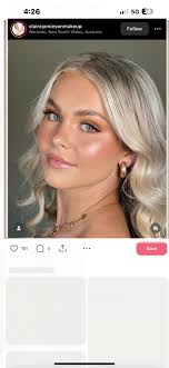 Hi everyone! 🙋🏼‍♀️ Seeking a blonde specialist who won't completely break  the bank 🏦 I am naturally blonde and went brunette around a year ago. I am  now wanting to go back