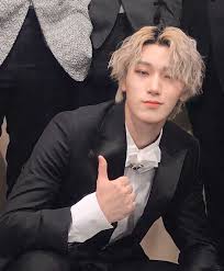 Collection by sanssunshine • last updated 3 days ago. Thread By Roseandmint Ateez Wavy Hair A Thread Ateez ì—ì´í‹°ì¦ˆ Ateezofficialhongjoong