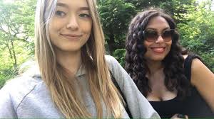 Zoë Noel Robertson ✨Zoëthopia✨