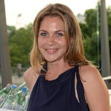 Her boss bes small as a toy. Felicitas Woll Sie Will Nicht Heiraten Gala De