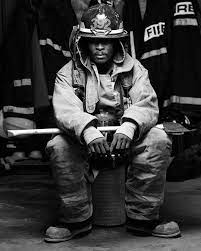 Joe Mcnally Shooting A Portrait With Flash Speedlights Nikon Firefighter Photography Portrait Black And White Photography Poses For Men