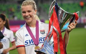 Quelle a été sa surprise. Football La Coupe Du Monde Feminine Boycottee Par La Ballon D Or Ada Hegerberg