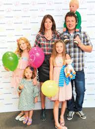 Jamie oliver's wife jools shares the 'happiest' photo of son. Jamie Oliver I Don T Want My Kids To Have The Life I Ve Got Woman Home