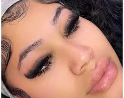 Hey beautiful ladies , how do y'all go about mobile lash appointments ?  Price wise what do you add