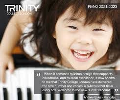 Andrew Eales's Instagram, Twitter & Facebook