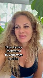 Edith Roig's Instagram, Twitter & Facebook