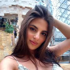 Amber is exceptionally attractive; that's my sole observation and a truly  uplifting one.