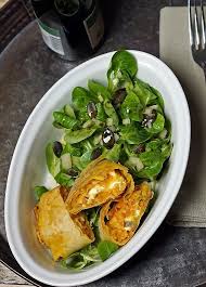 Kurbis Strudel Mit Schafskase An Ackersalat Mit Kurbiskernol Stuttgartcooking Kurbis Rezepte Vegetarisch Rezepte Kurbisrezepte