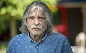 Последние твиты от johan derksen (@johanderksennl). Johan Derksen In Gesprek Met Wilfred Genee En Rene Van Der Gijp Over Veronica Inside Wim Kieft Zei Dat Hij In Zijn Contract Heeft Staan Dat Hij Mij Opvolgt Als Ik Opstap