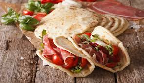 Ed eccoci con una nuova ricetta dopo taaanto tempo! Piadine Light Buonisima E Semplice Ricetta Senza Grassi