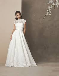 Madeira By Caroline Castigliano Size 12 In Perfect Condition Price Was 2999 Now 2000 Wedding D Wedding Gown Patterns Wedding Dresses Designer Wedding Dresses