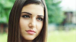 Pin By Aya Ahmed On صور سيلين Turkish Beauty Hande Ercel Beauty