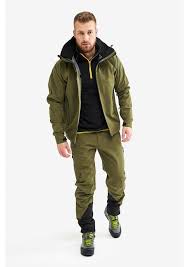 Køb dit friluftstøj af utrolig god kvalitet til suveræne priser hos revolutionrace! Cyclone Pants Men S Dark Olive Revolutionrace Mannerhosen Outdoor Bekleidung Freizeithose Herren